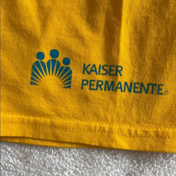 NWOT Golden State Warriors tee shirt Fruit of the Loom XL - Picture 3 of 6